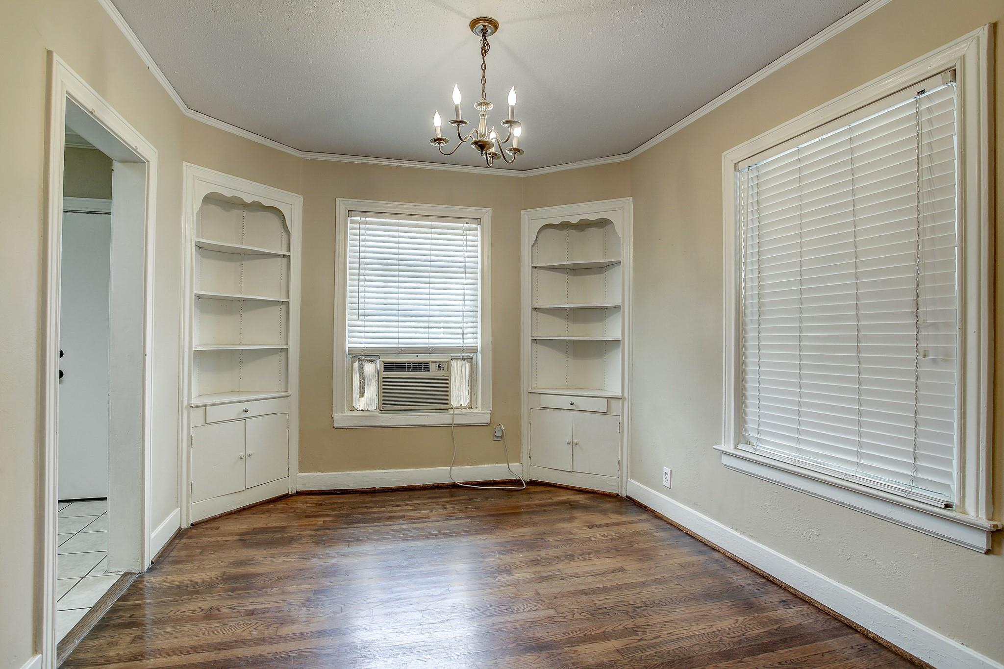 1935 Richmond Avenue