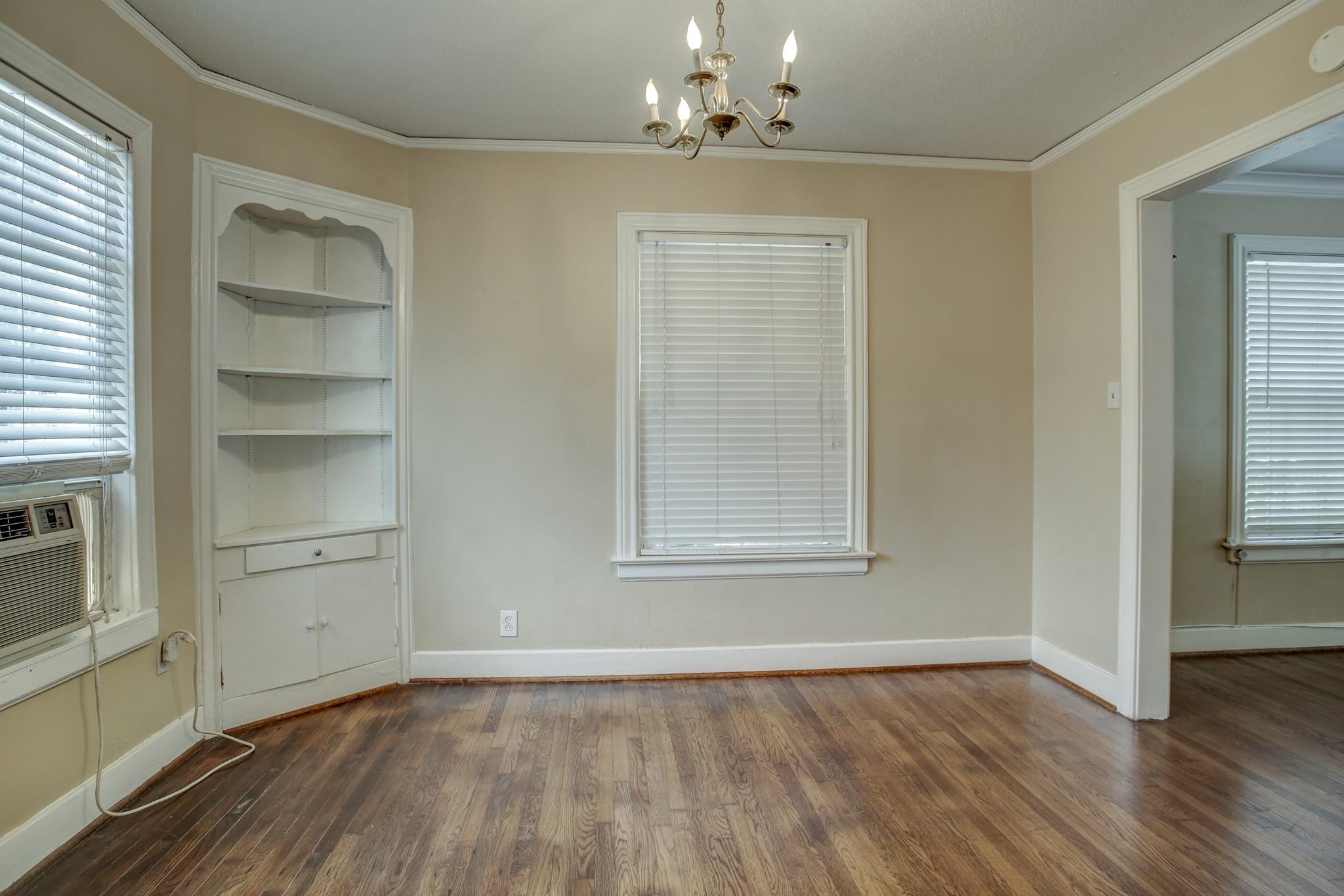 1935 Richmond Avenue