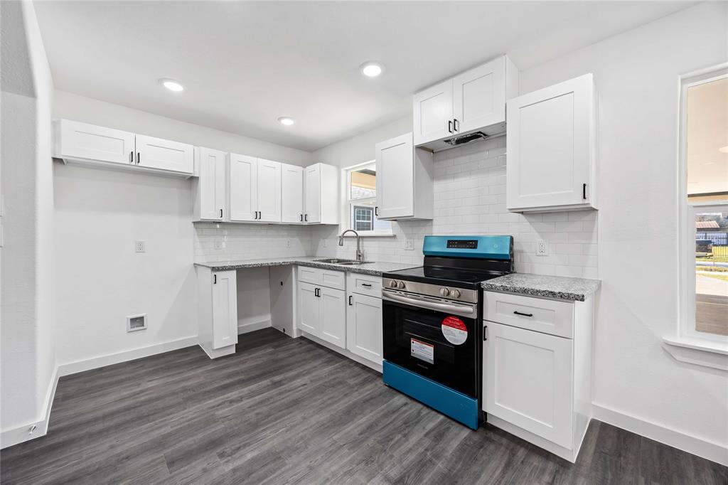 2320 Wavell Street # B Unit: A B