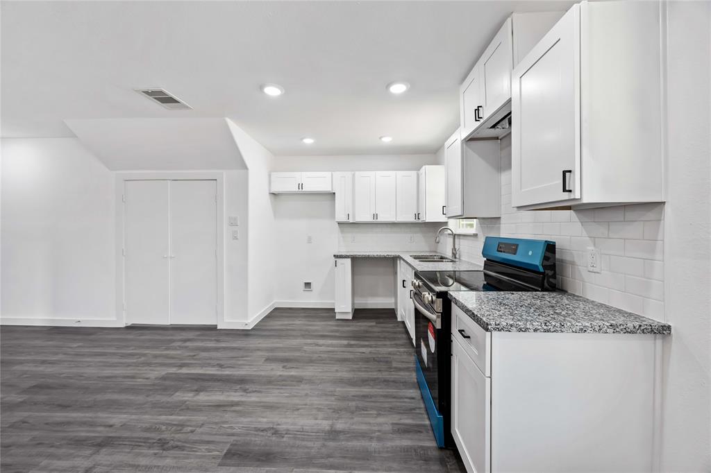 2320 Wavell Street # B Unit: A B