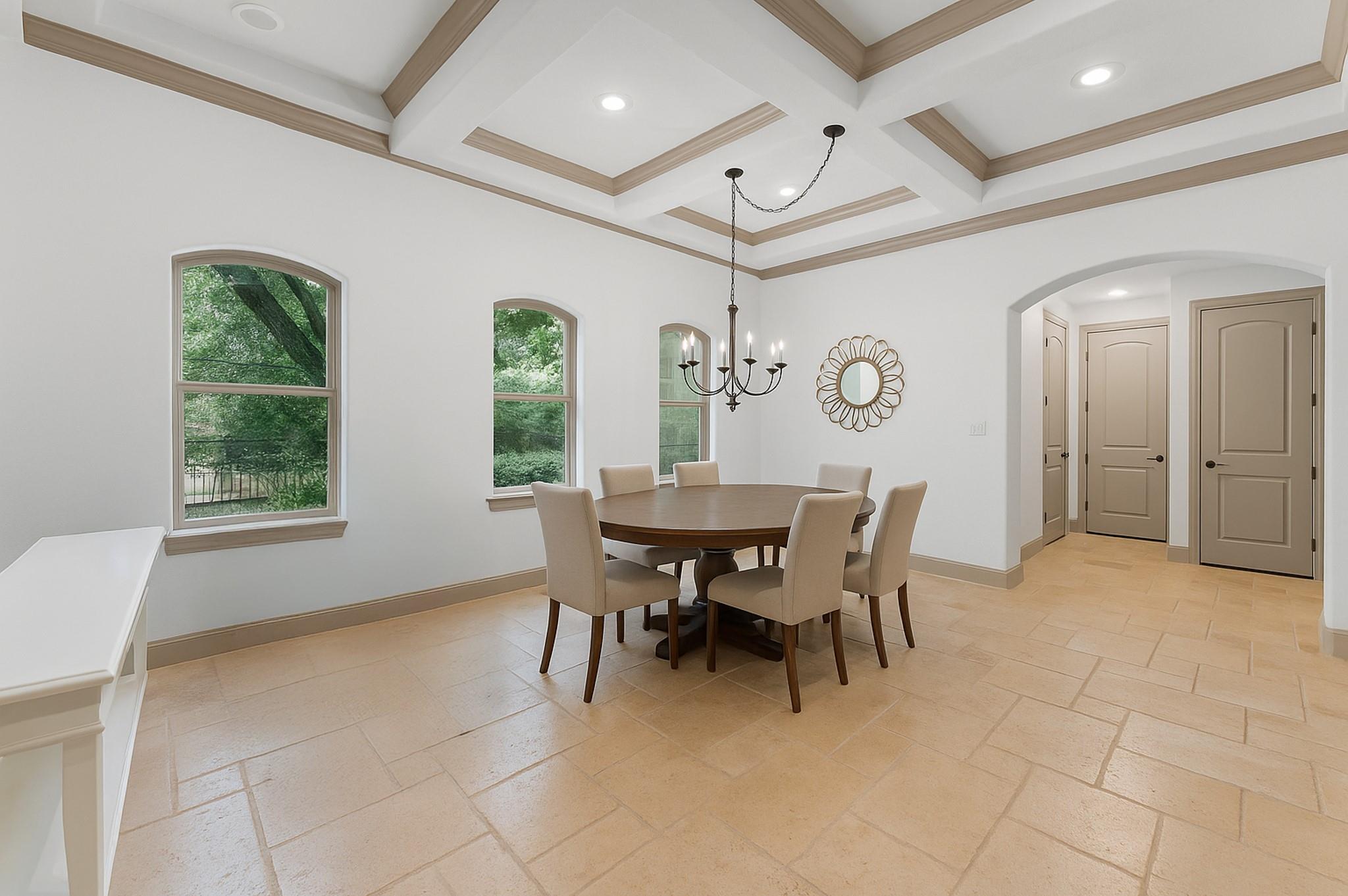 102 La Vie Drive