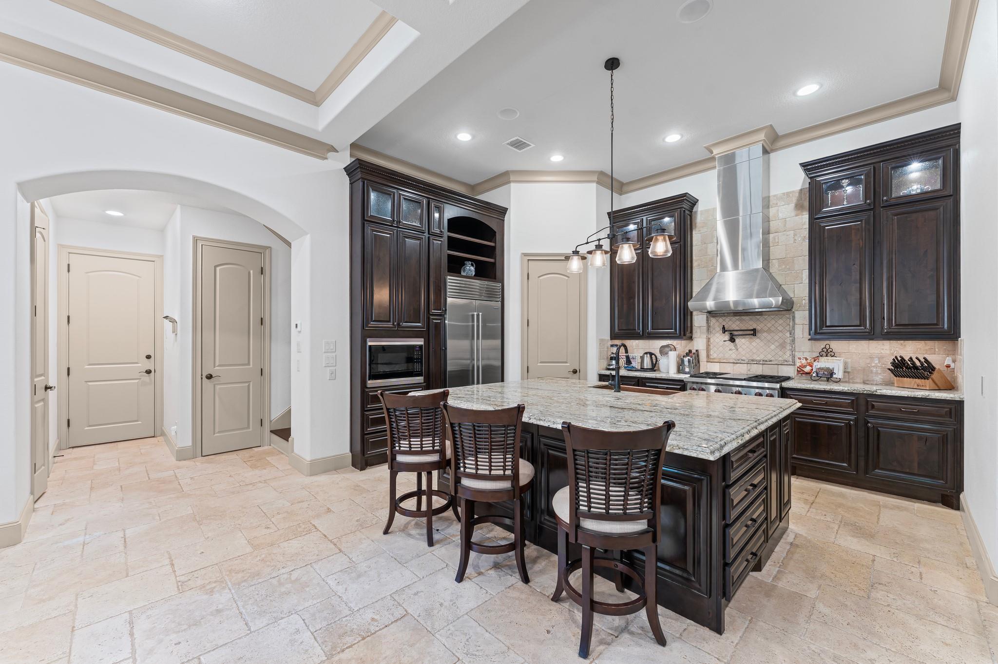 102 La Vie Drive