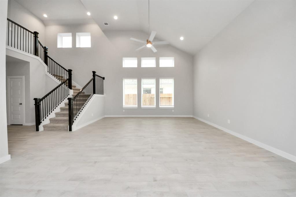 14922 Royal Leaf Lane