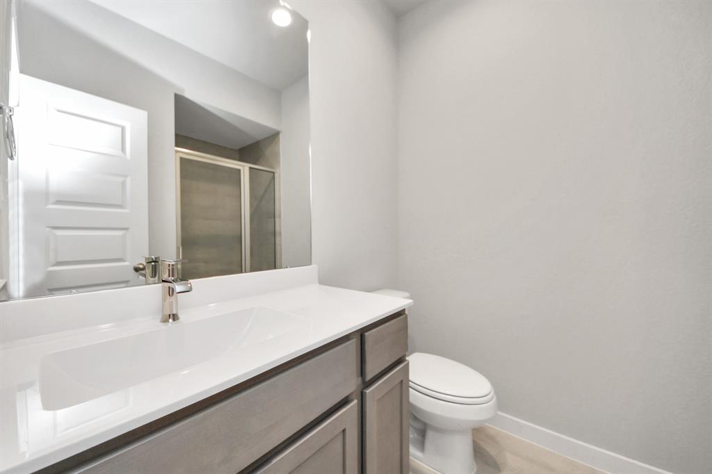 14922 Royal Leaf Lane