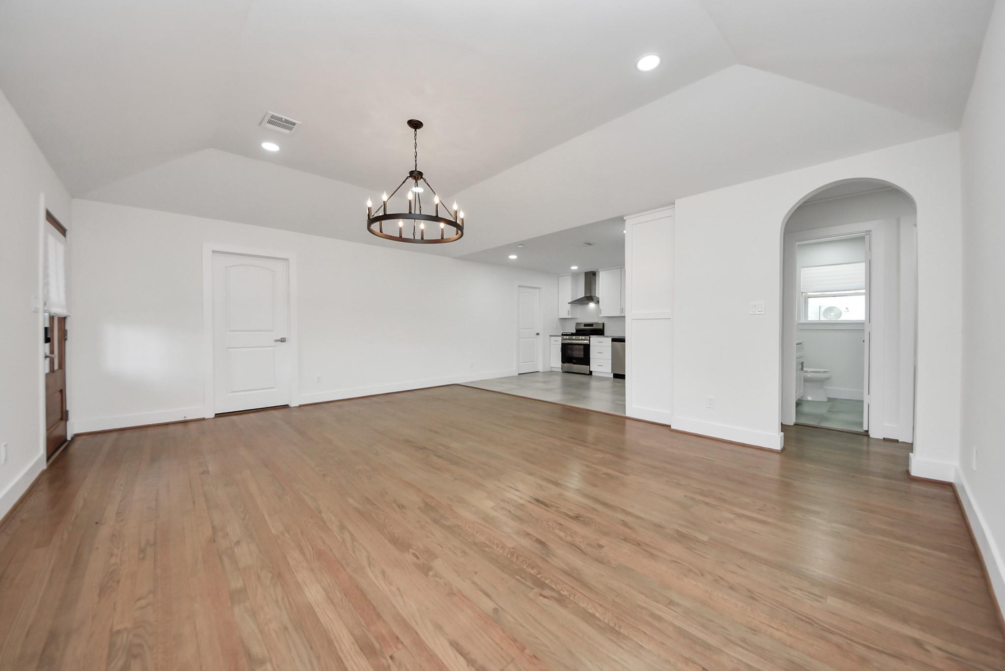 4218 T C Jester Blvd