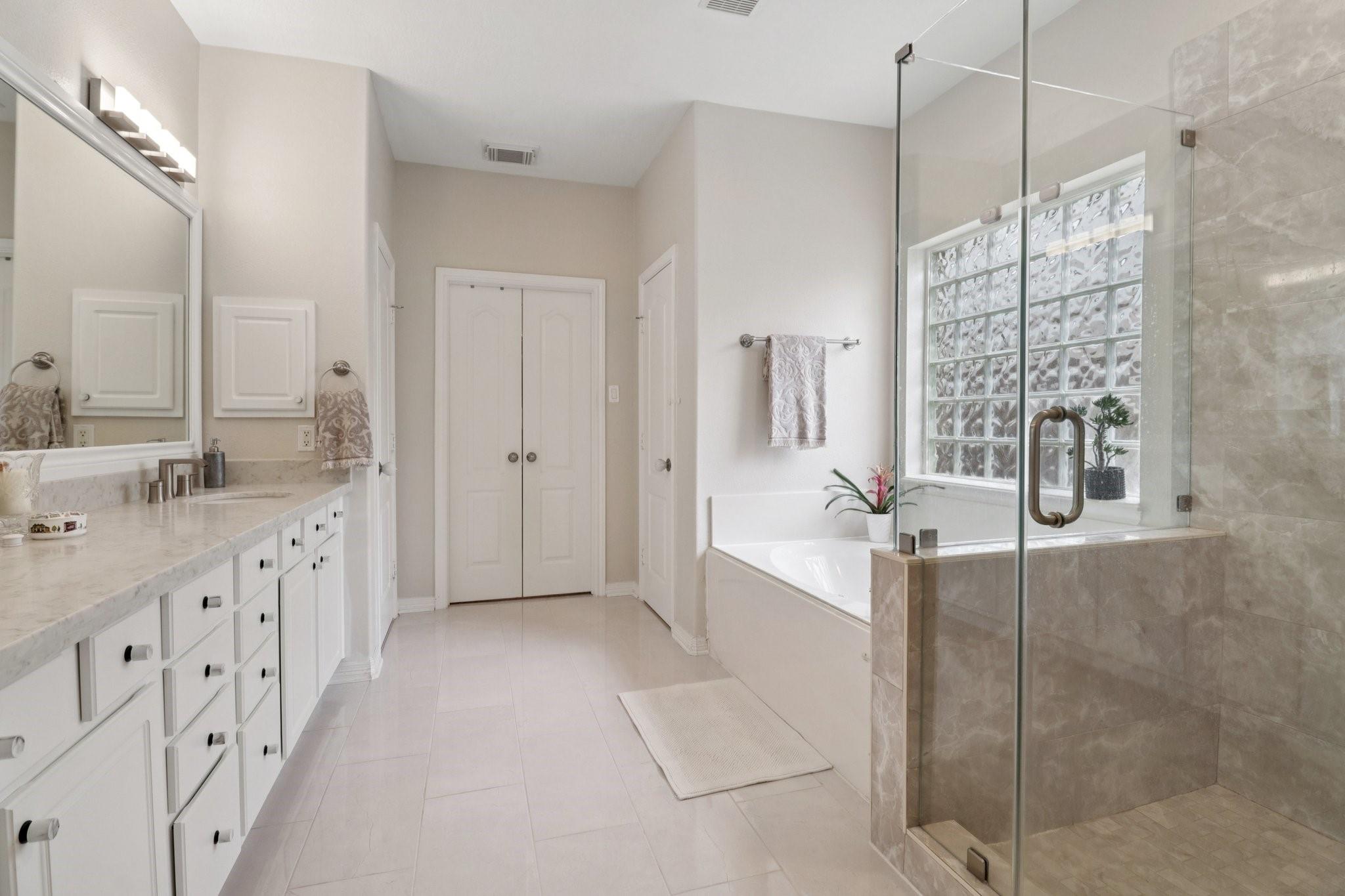 11312 Starlight Bay Street