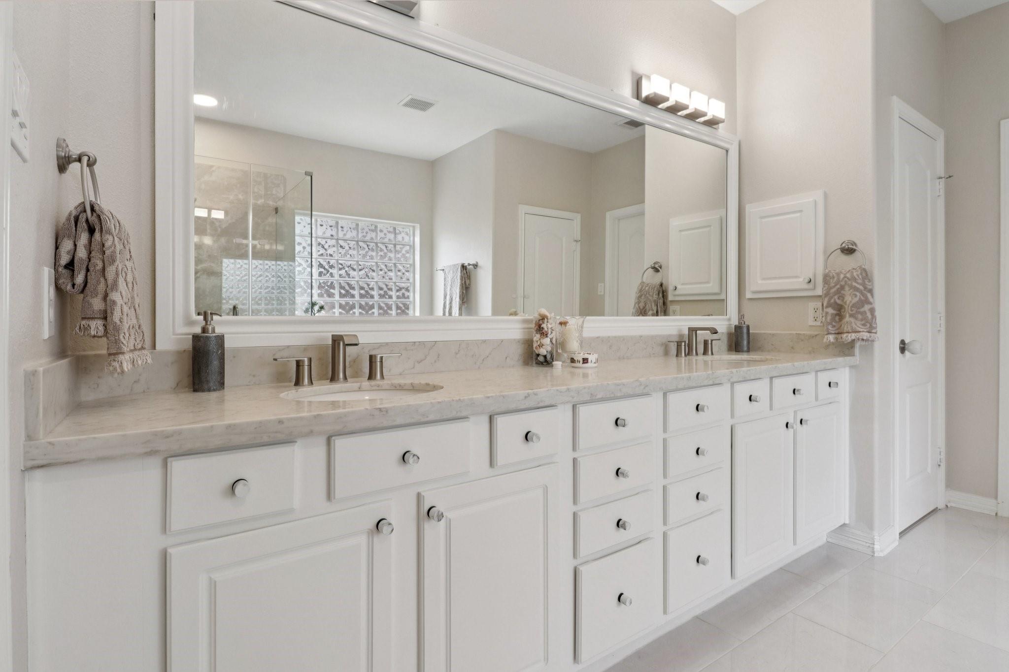 11312 Starlight Bay Street