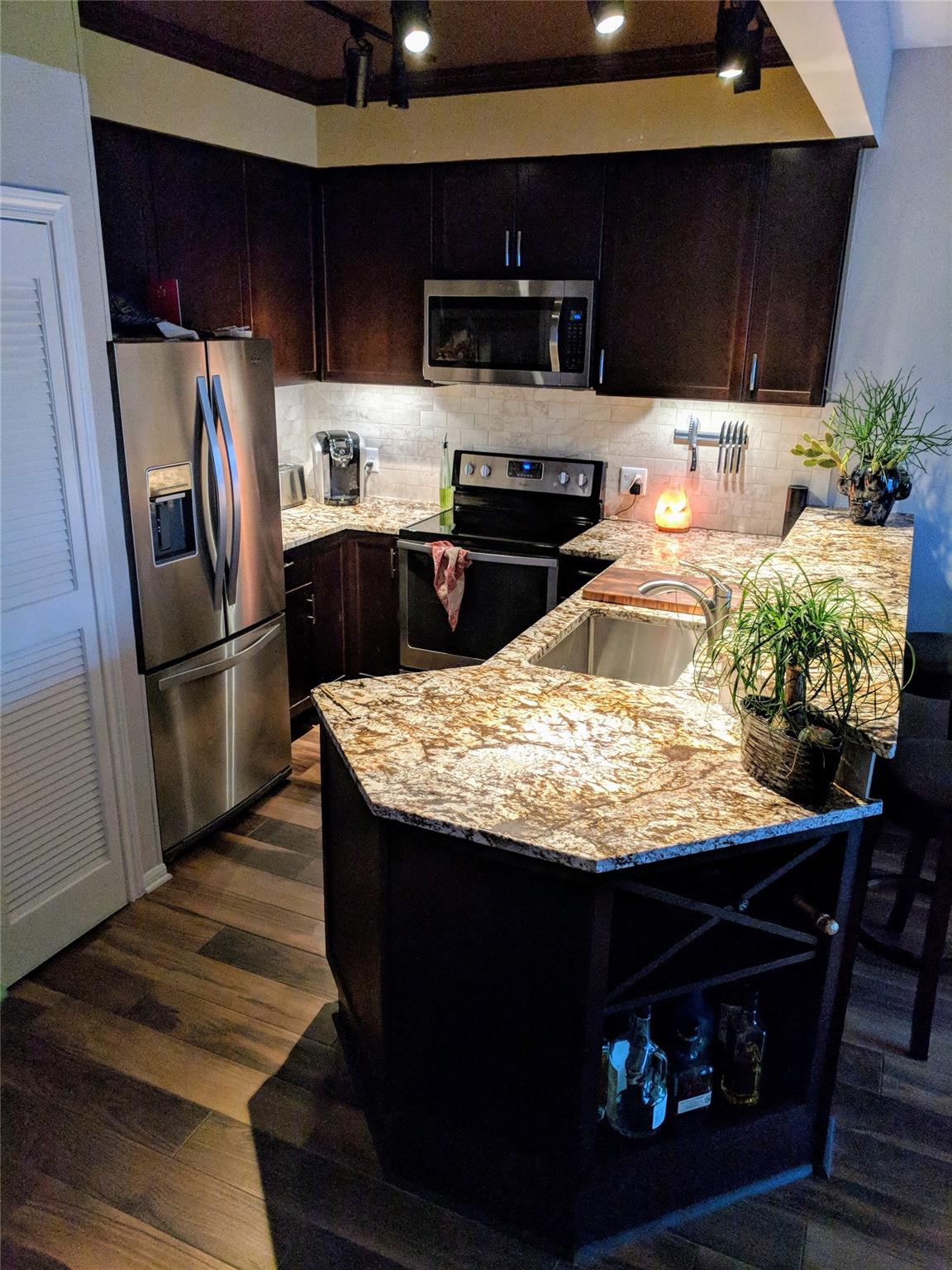 793 Davis Road # 116