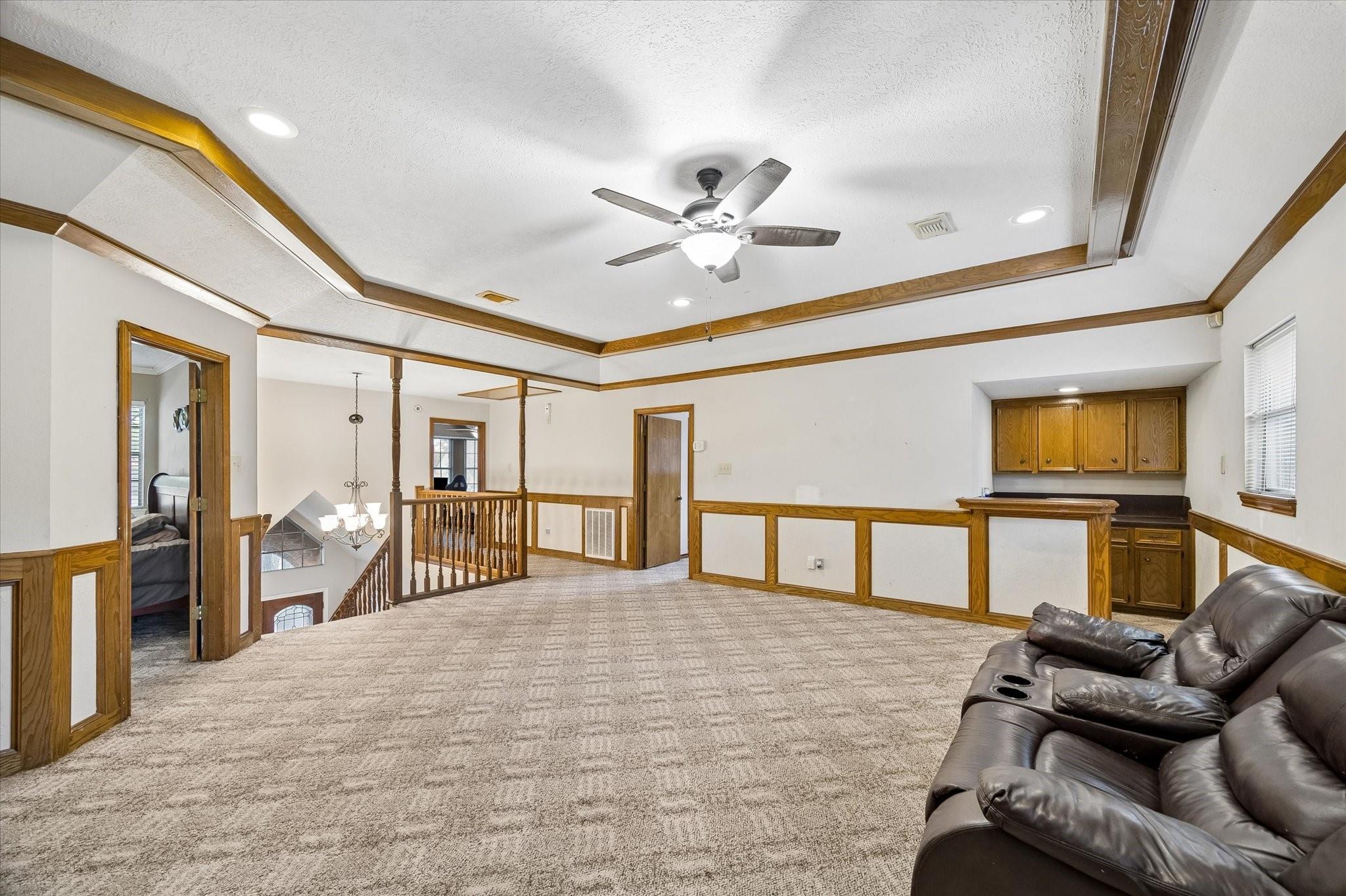 14615 Oak Bluff Court