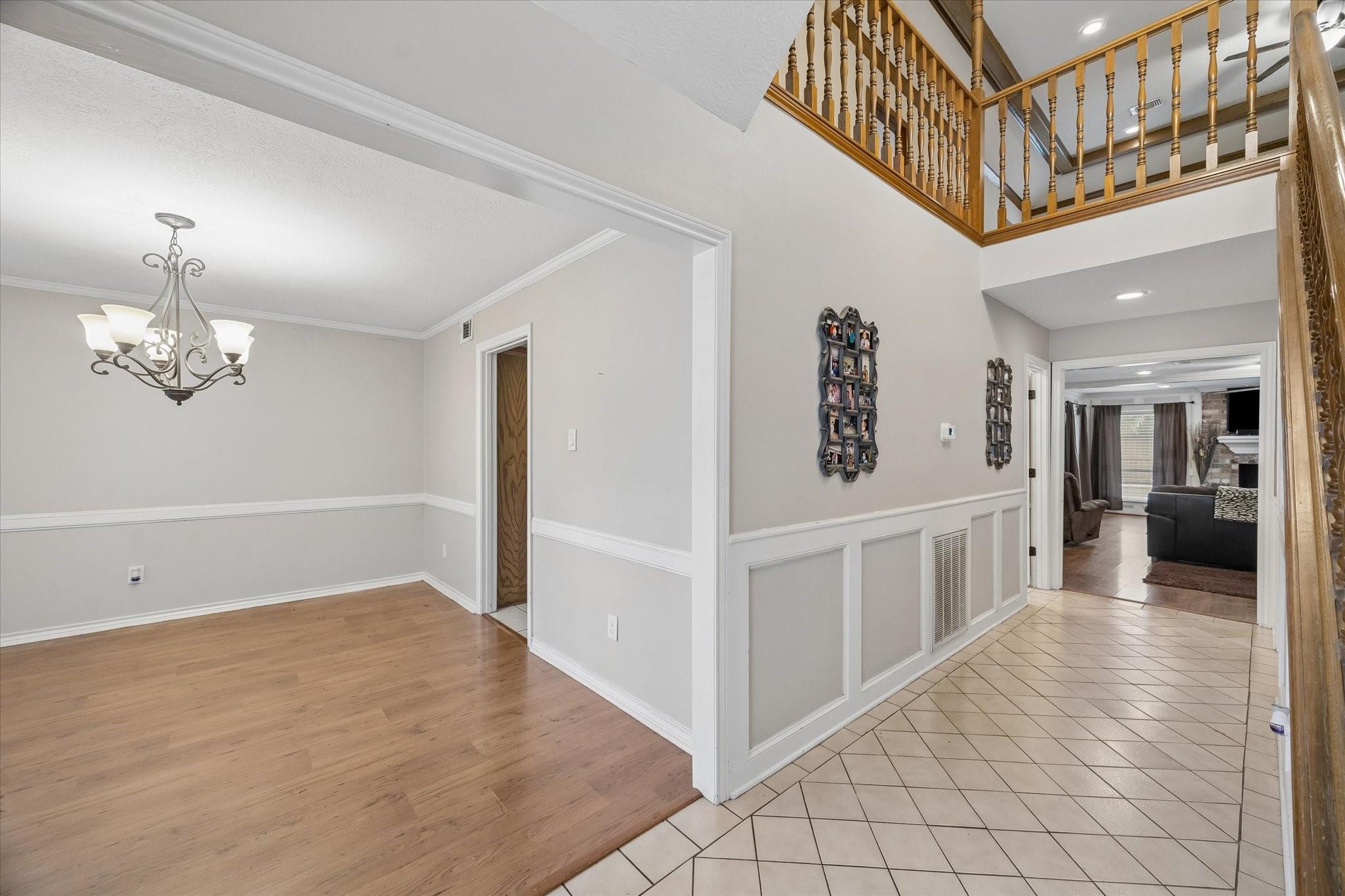 14615 Oak Bluff Court