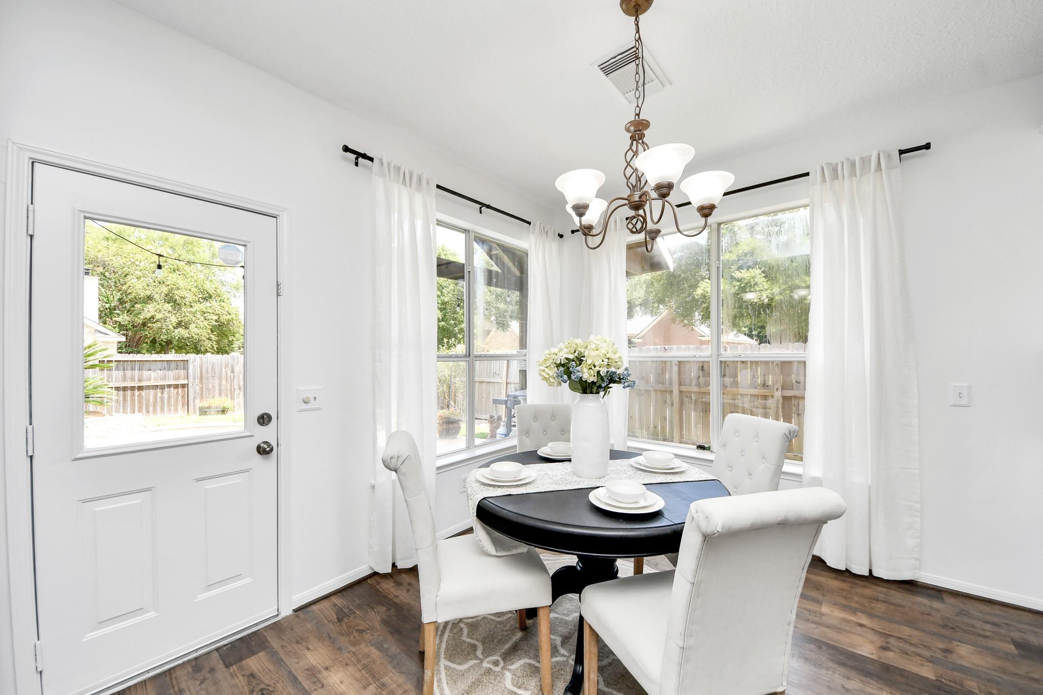 11102 Oak Mesa Court