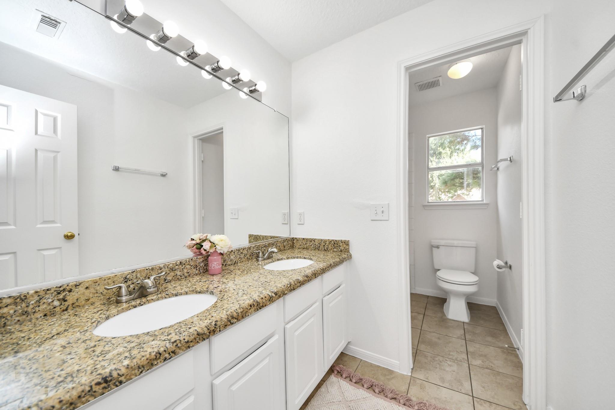 11102 Oak Mesa Court