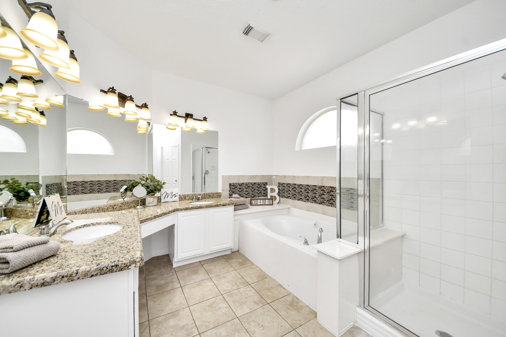 11102 Oak Mesa Court