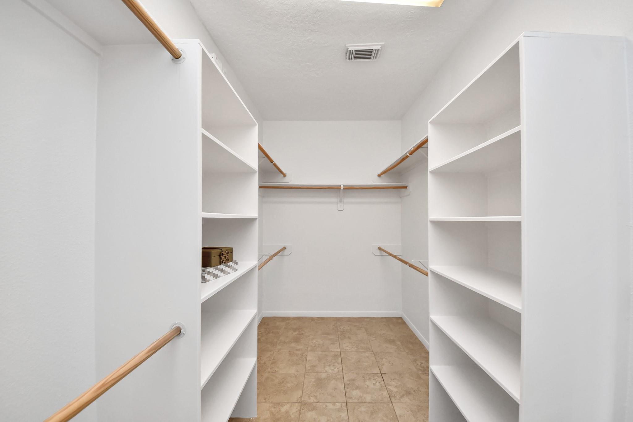 11102 Oak Mesa Court