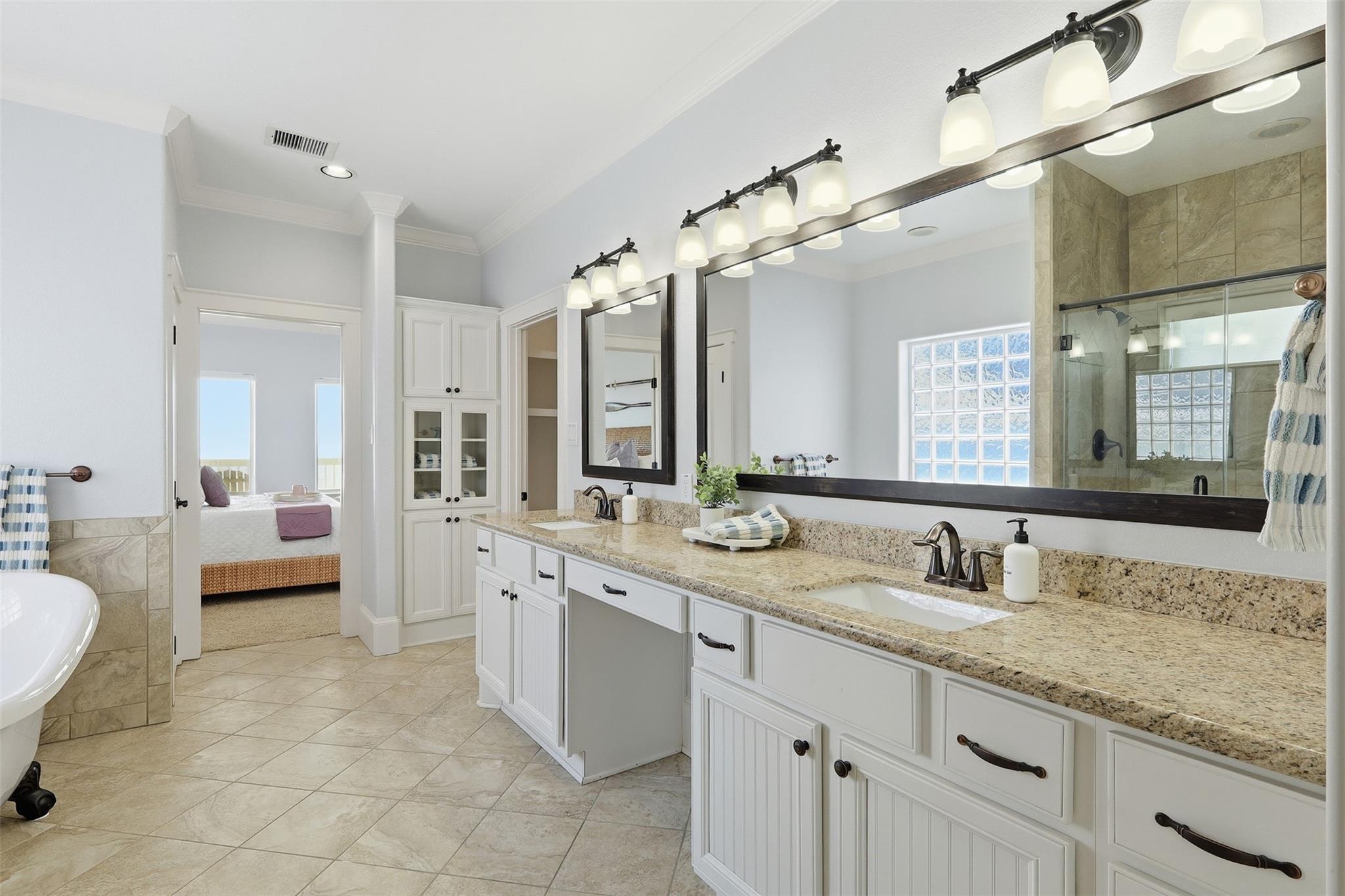 11622 Beachside