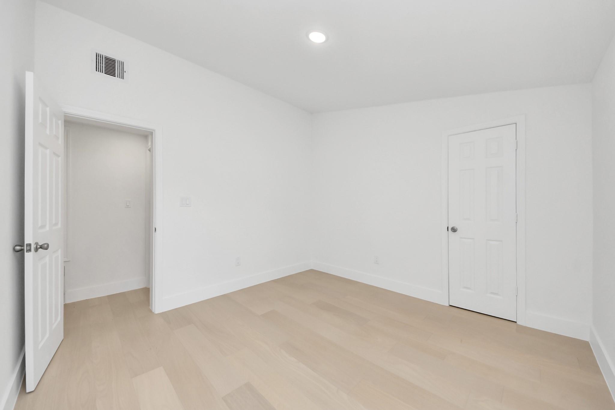 10804 Longleaf Drive
