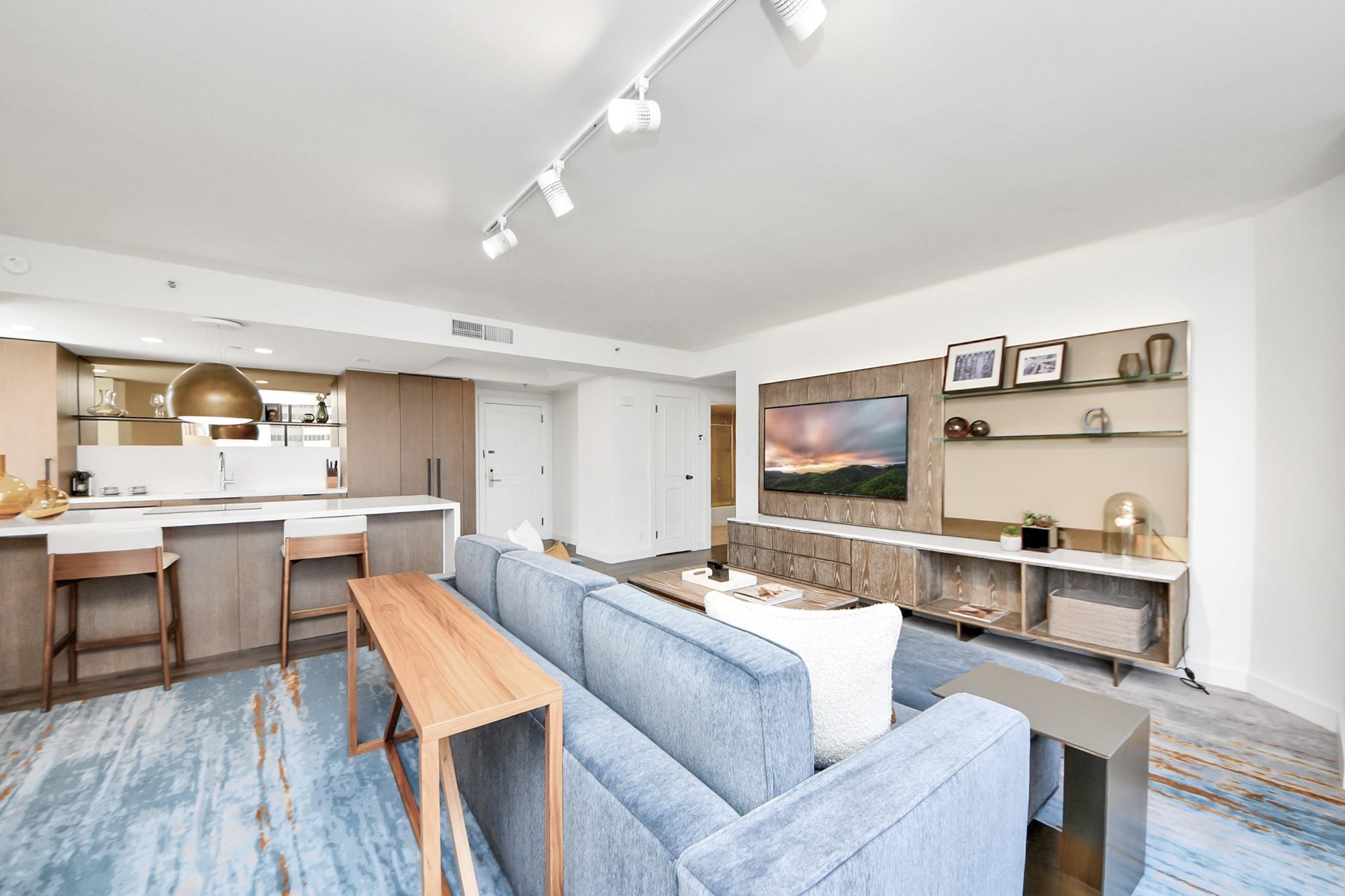 1300 Lamar Street # T3