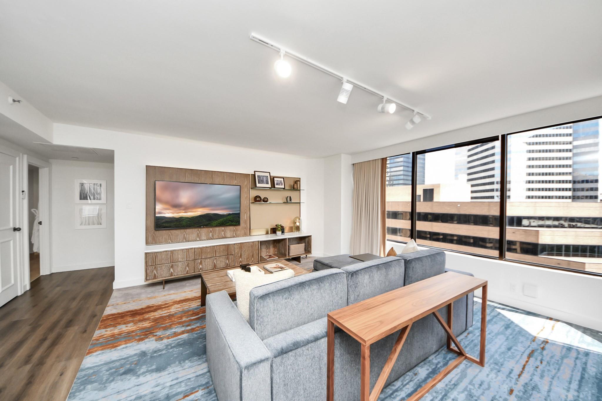 1300 Lamar Street # T3