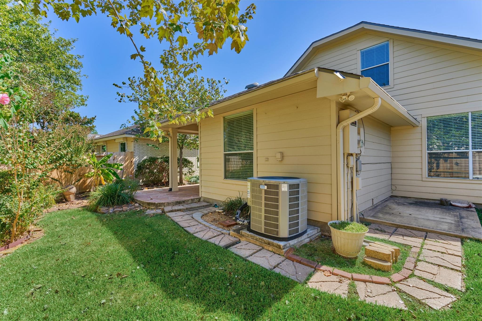 175 W Lilac Ridge Place