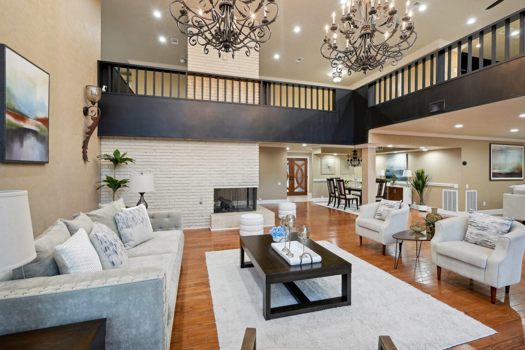 5914 Bermuda Dunes Drive