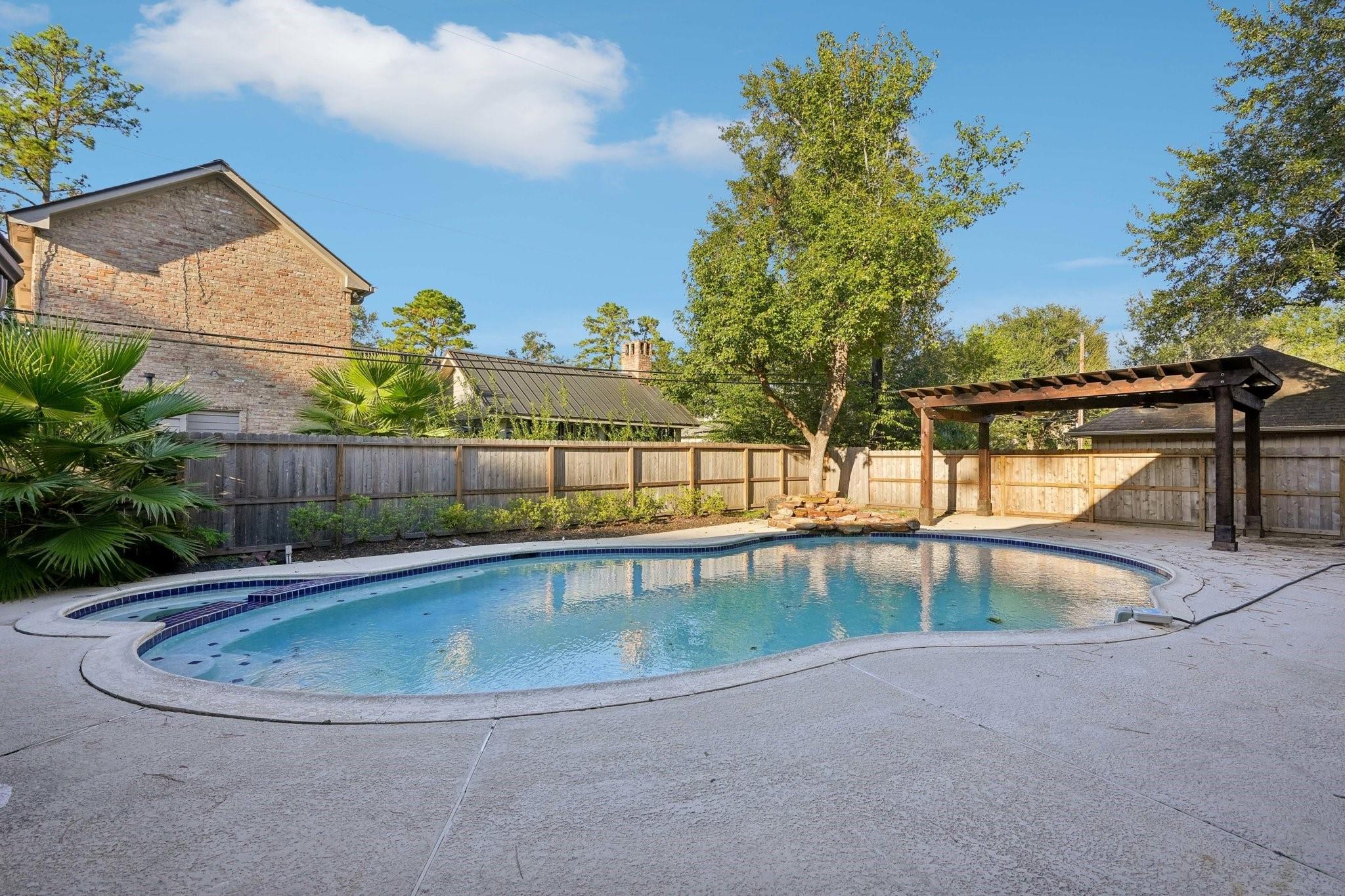 5914 Bermuda Dunes Drive