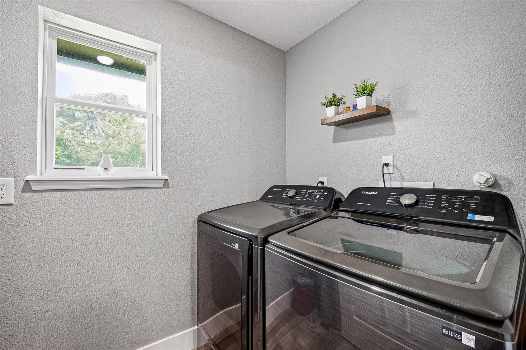 1206 Riggs Road