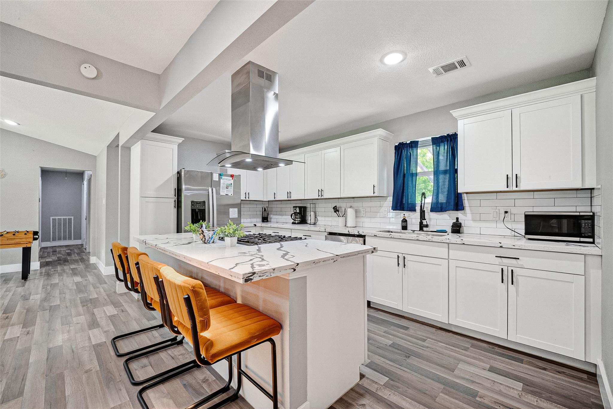 1206 Riggs Road