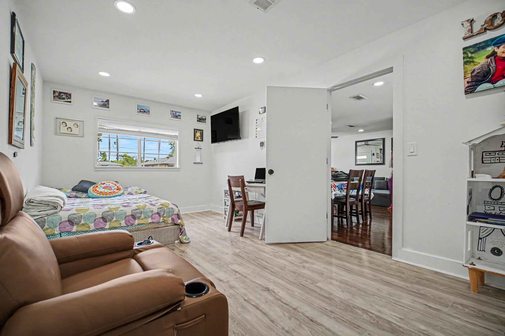 5226 Pomander Road