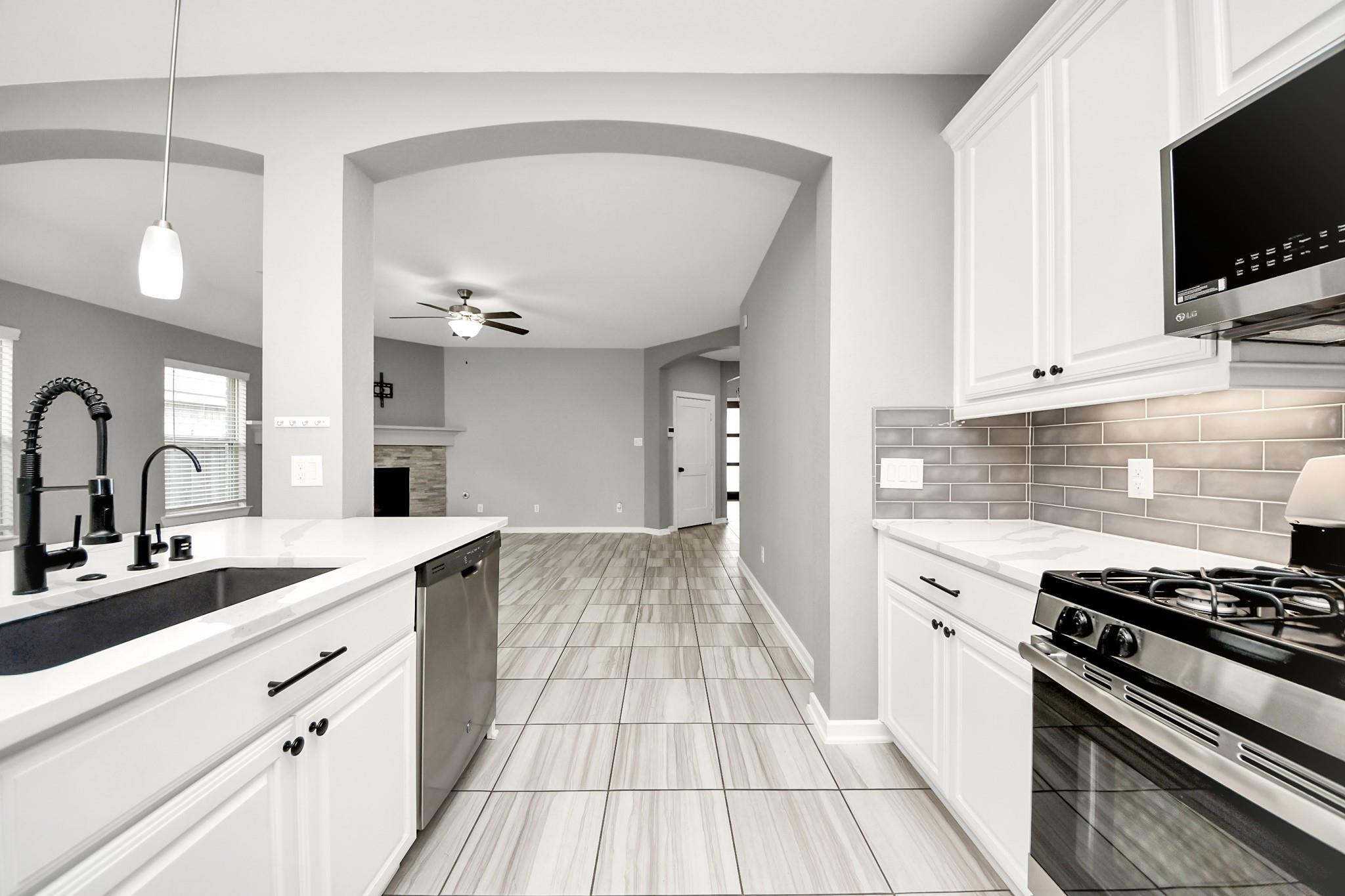16011 Monument Hill Crossing