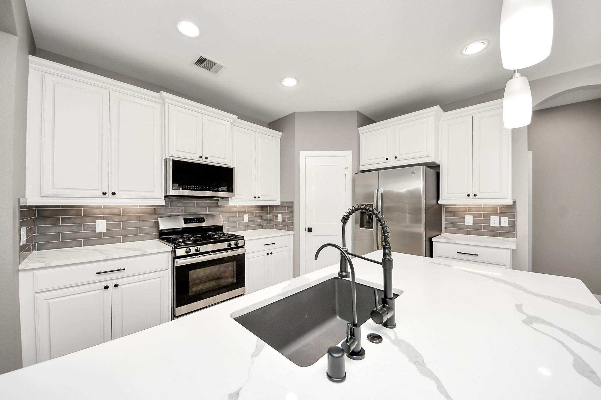 16011 Monument Hill Crossing