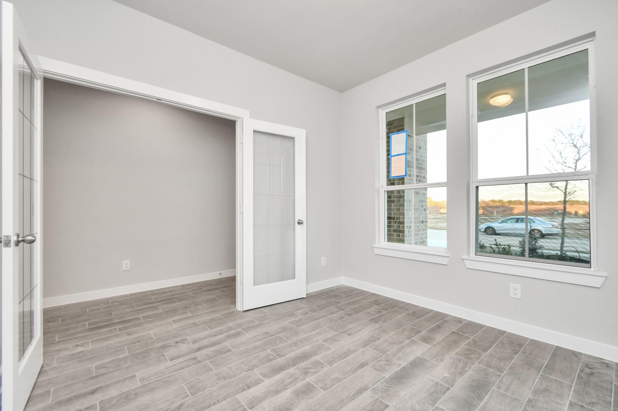 355 Ice Shore Trail