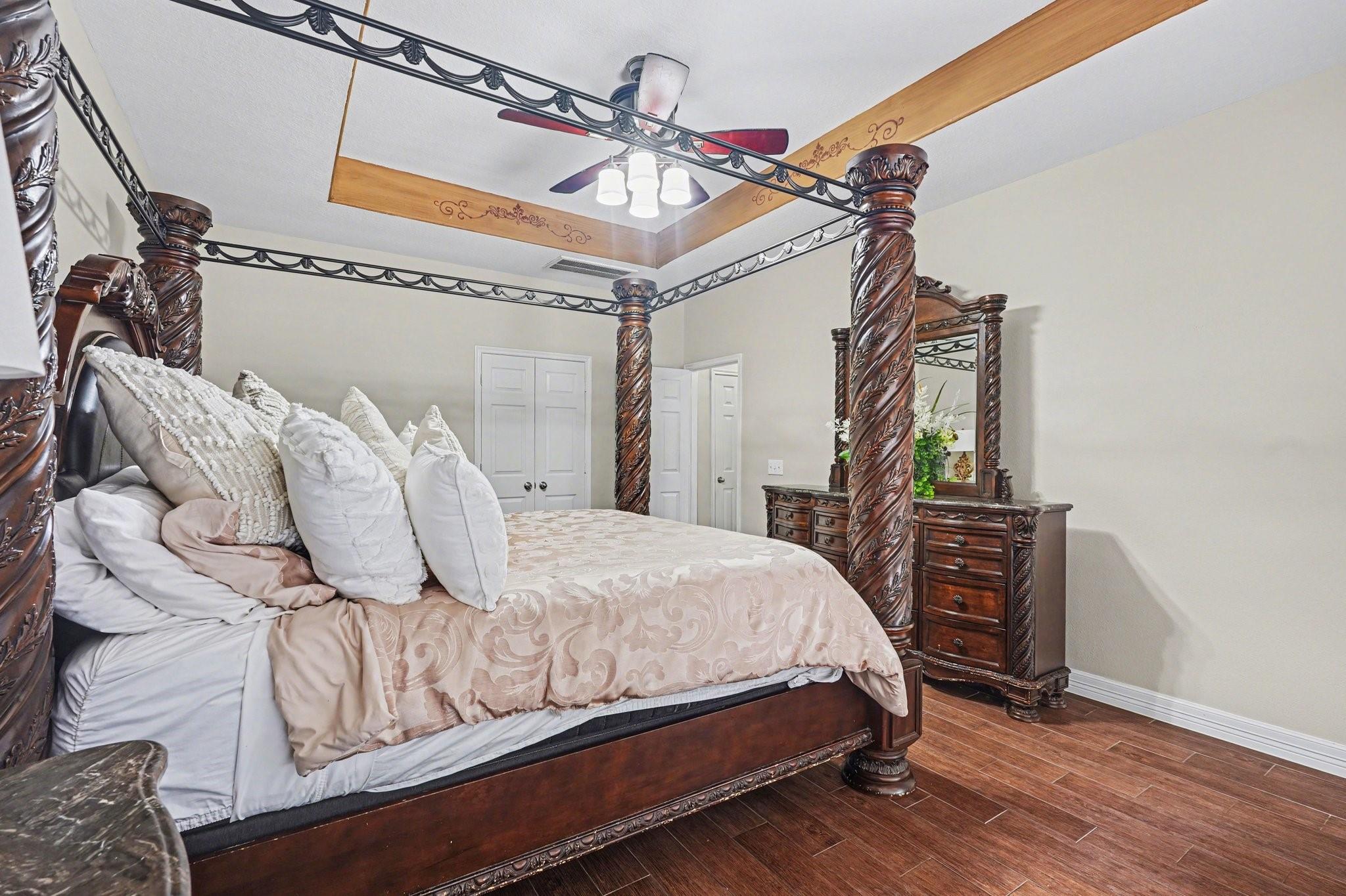 3014 Providence Oak Street