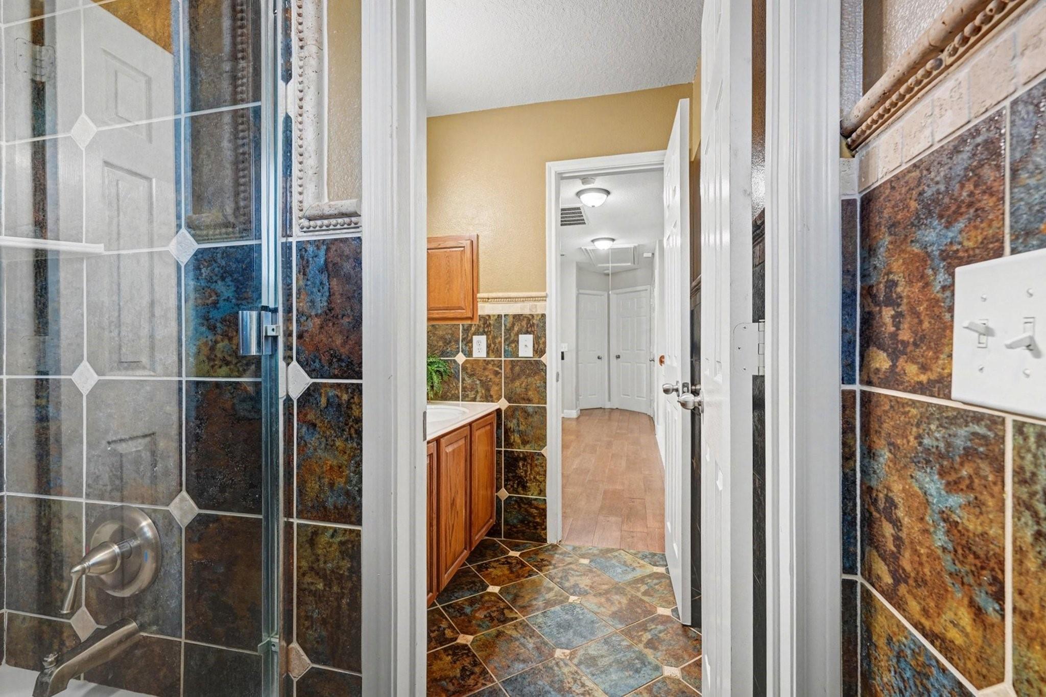 3014 Providence Oak Street