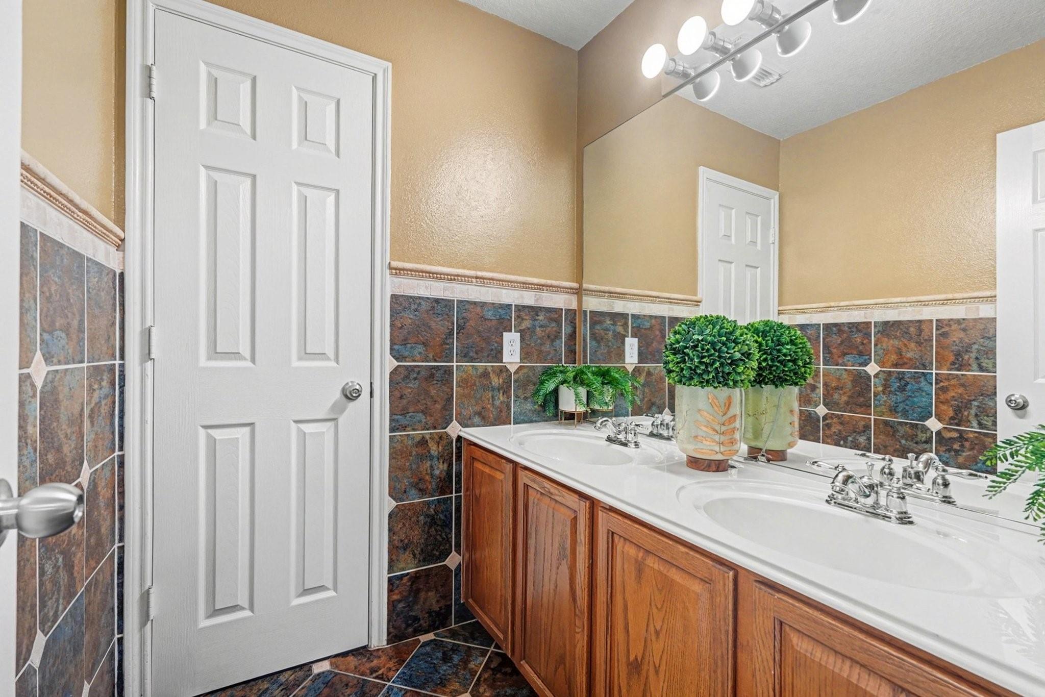 3014 Providence Oak Street