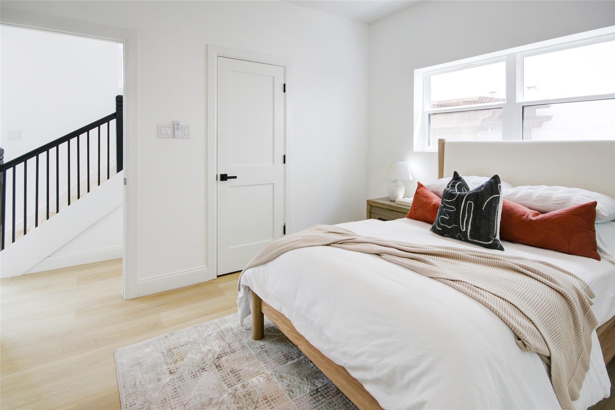 1214 W 24th Street Unit: E