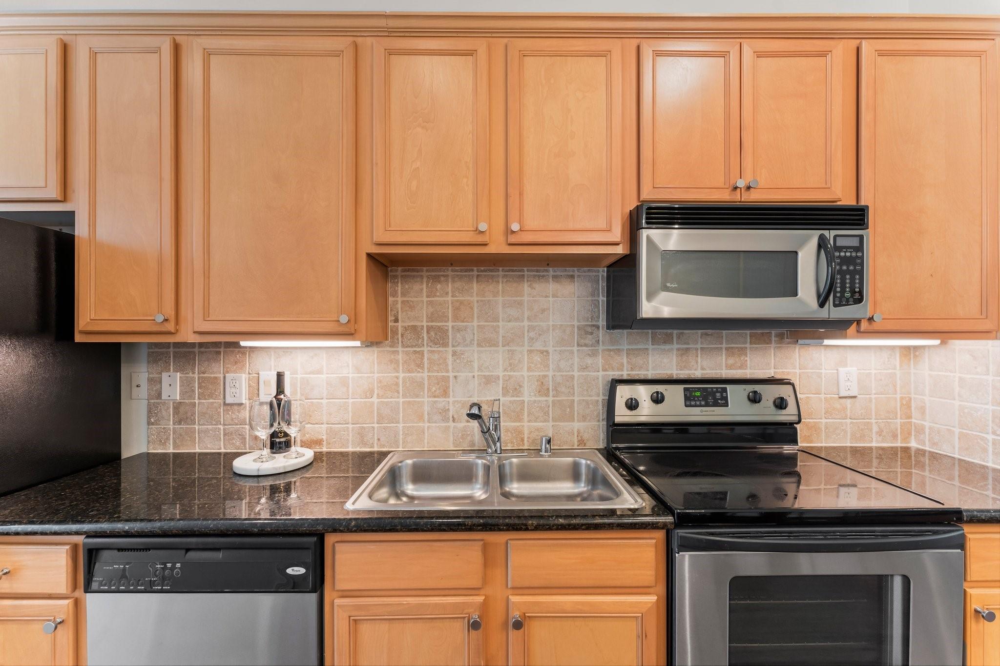 118 Mcgowen Street Unit: E