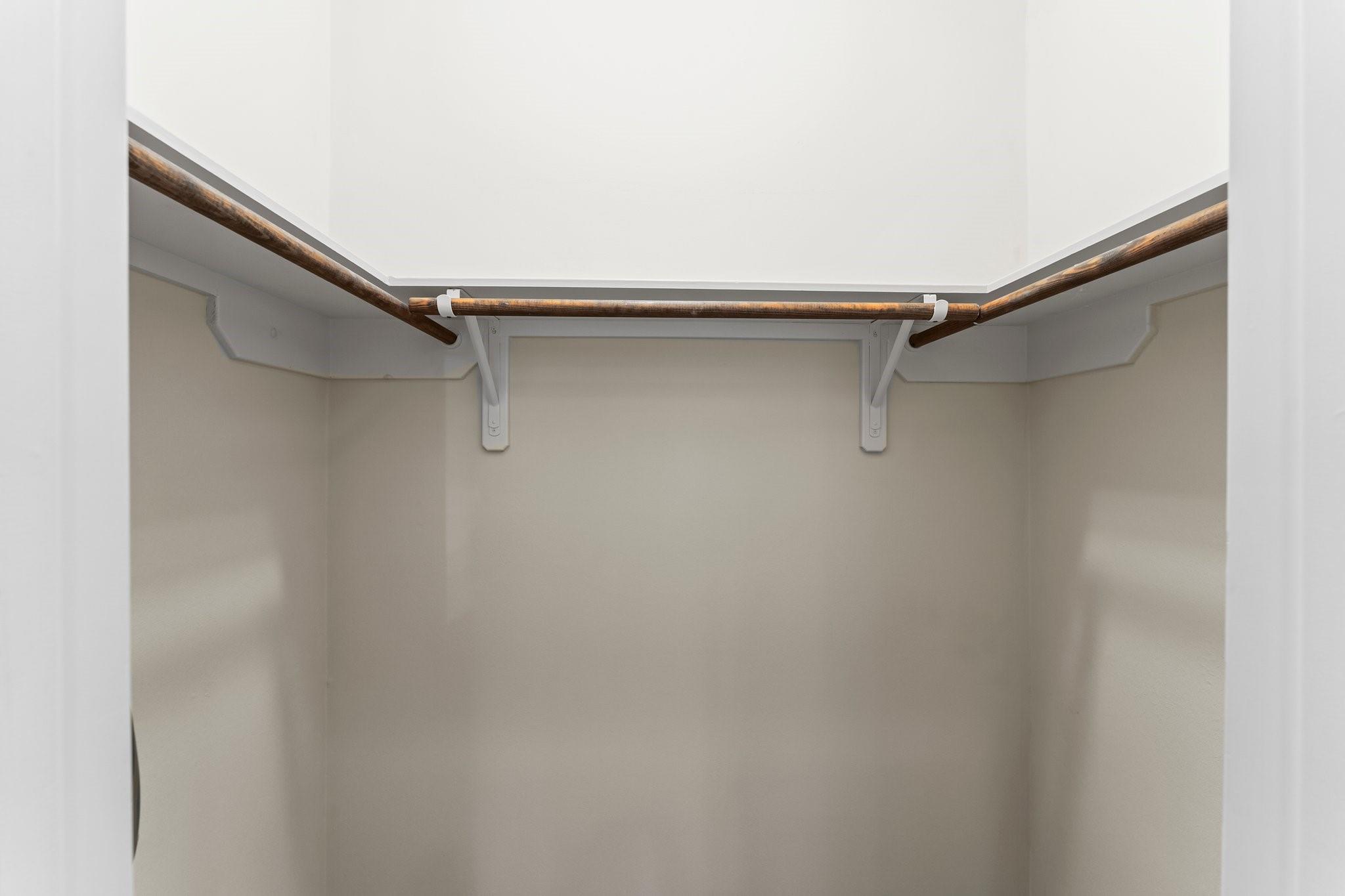 118 Mcgowen Street Unit: E