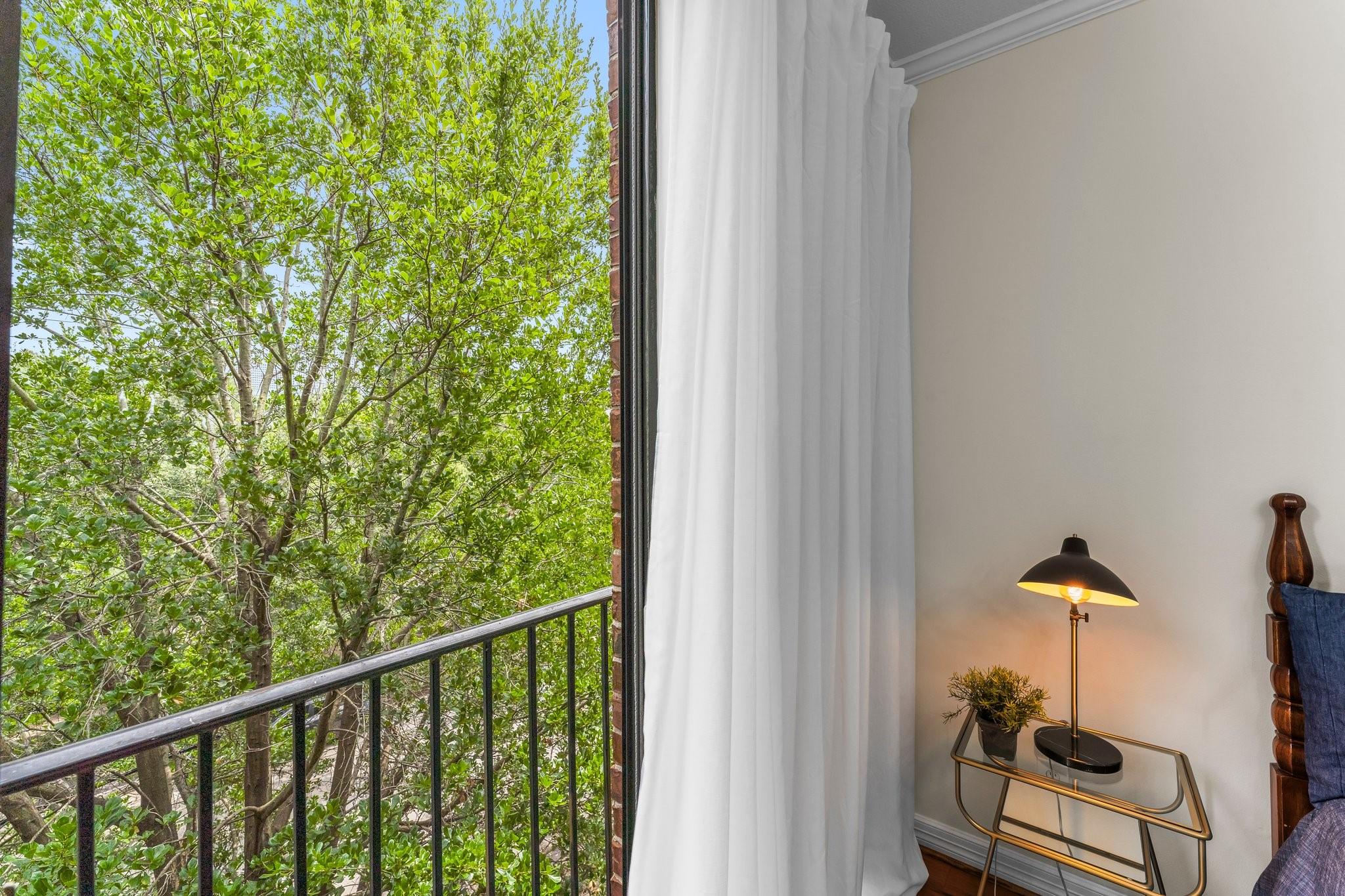 118 Mcgowen Street Unit: E