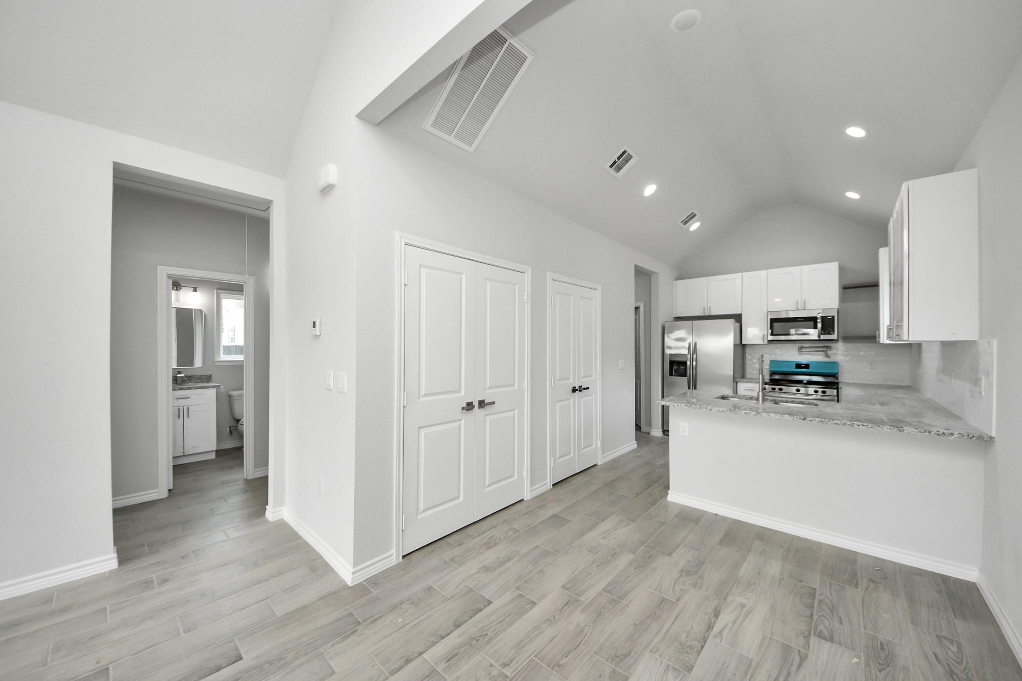 318 Road 5704