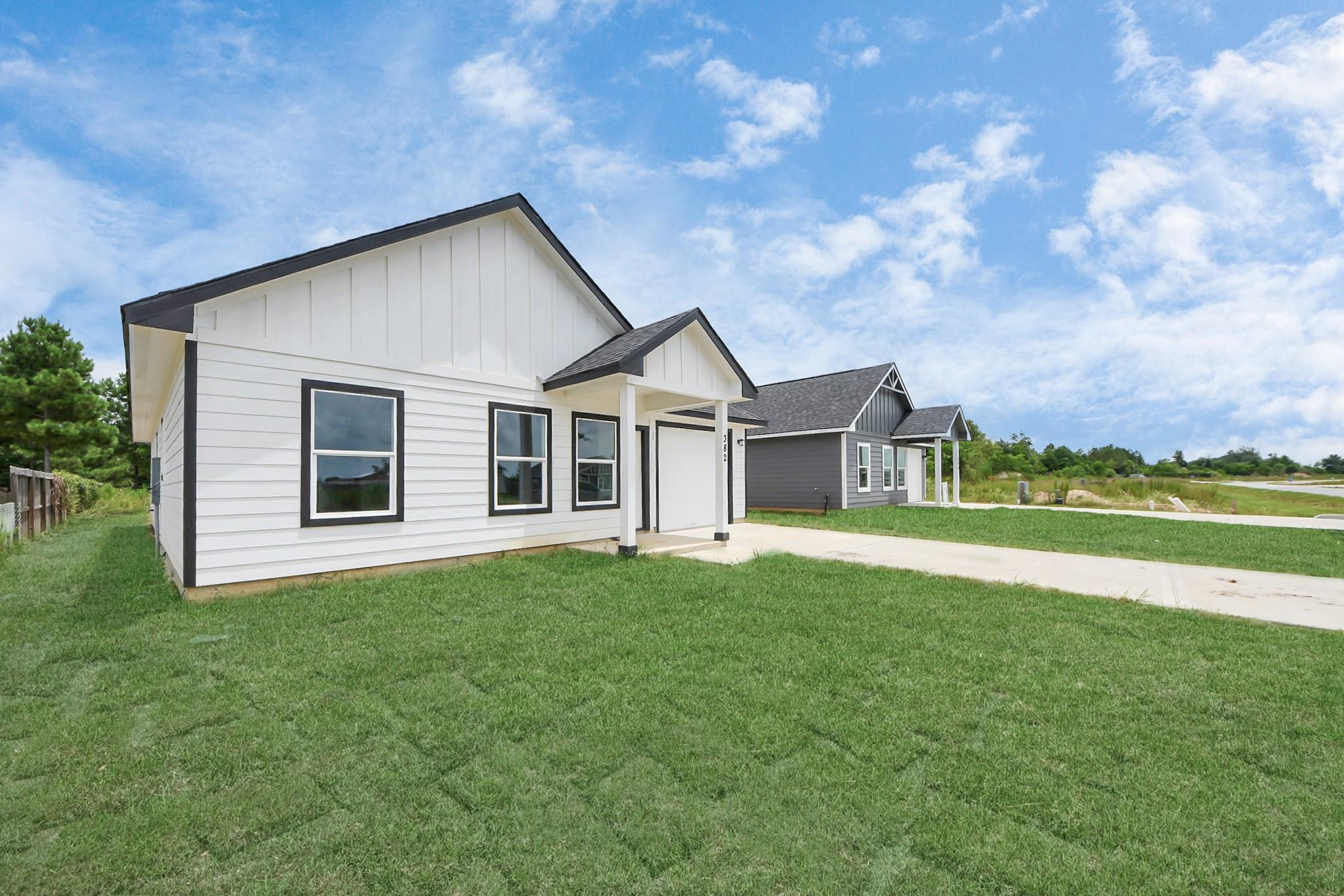 318 Road 5704
