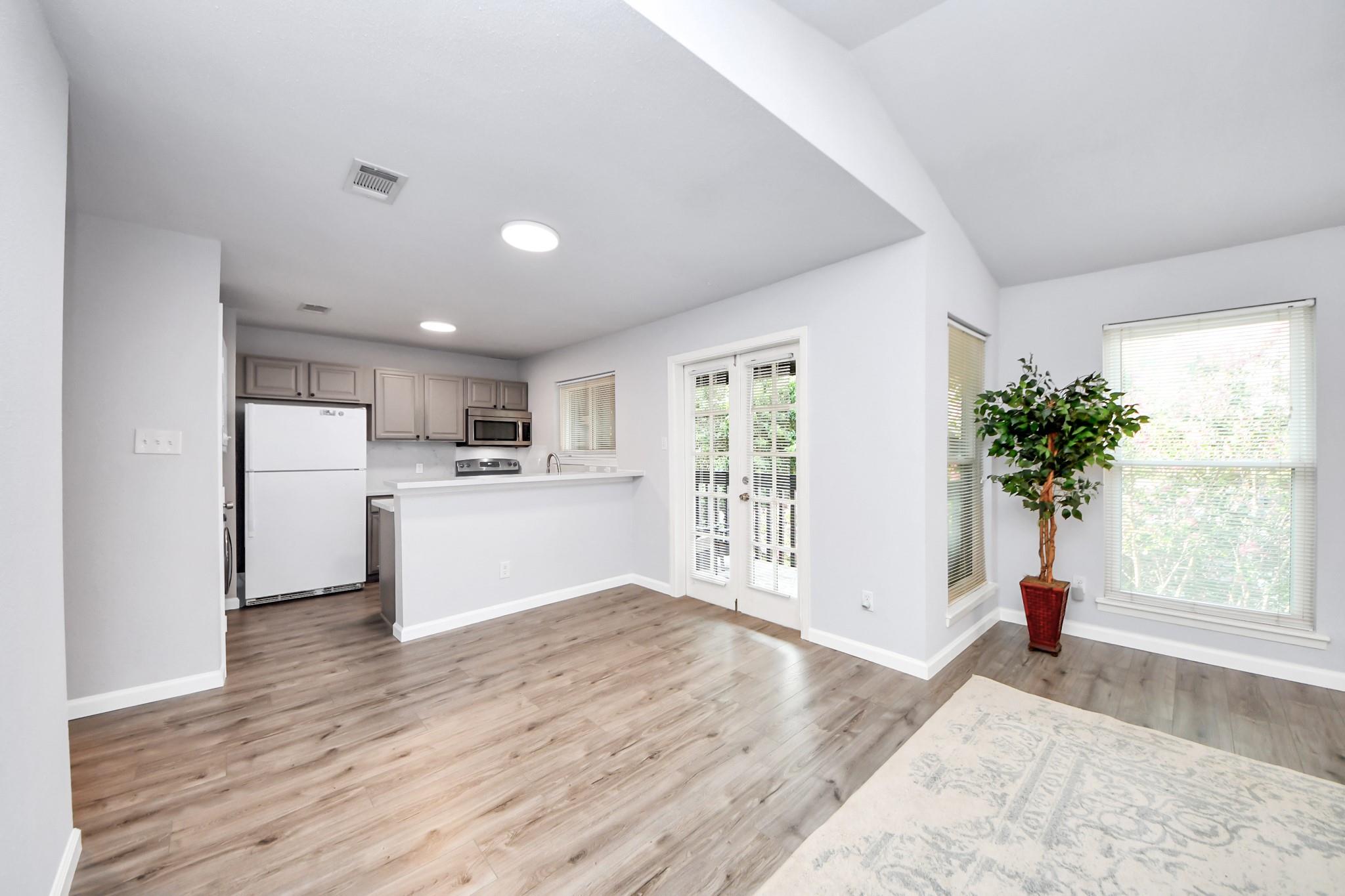 9009 Richmond Avenue # 107