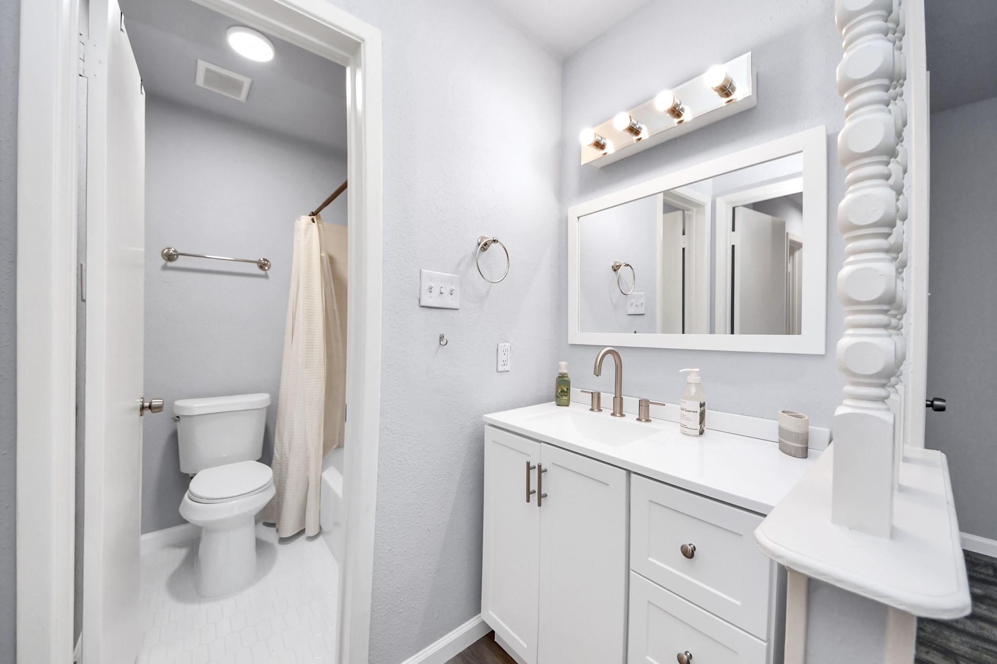 9009 Richmond Avenue # 107