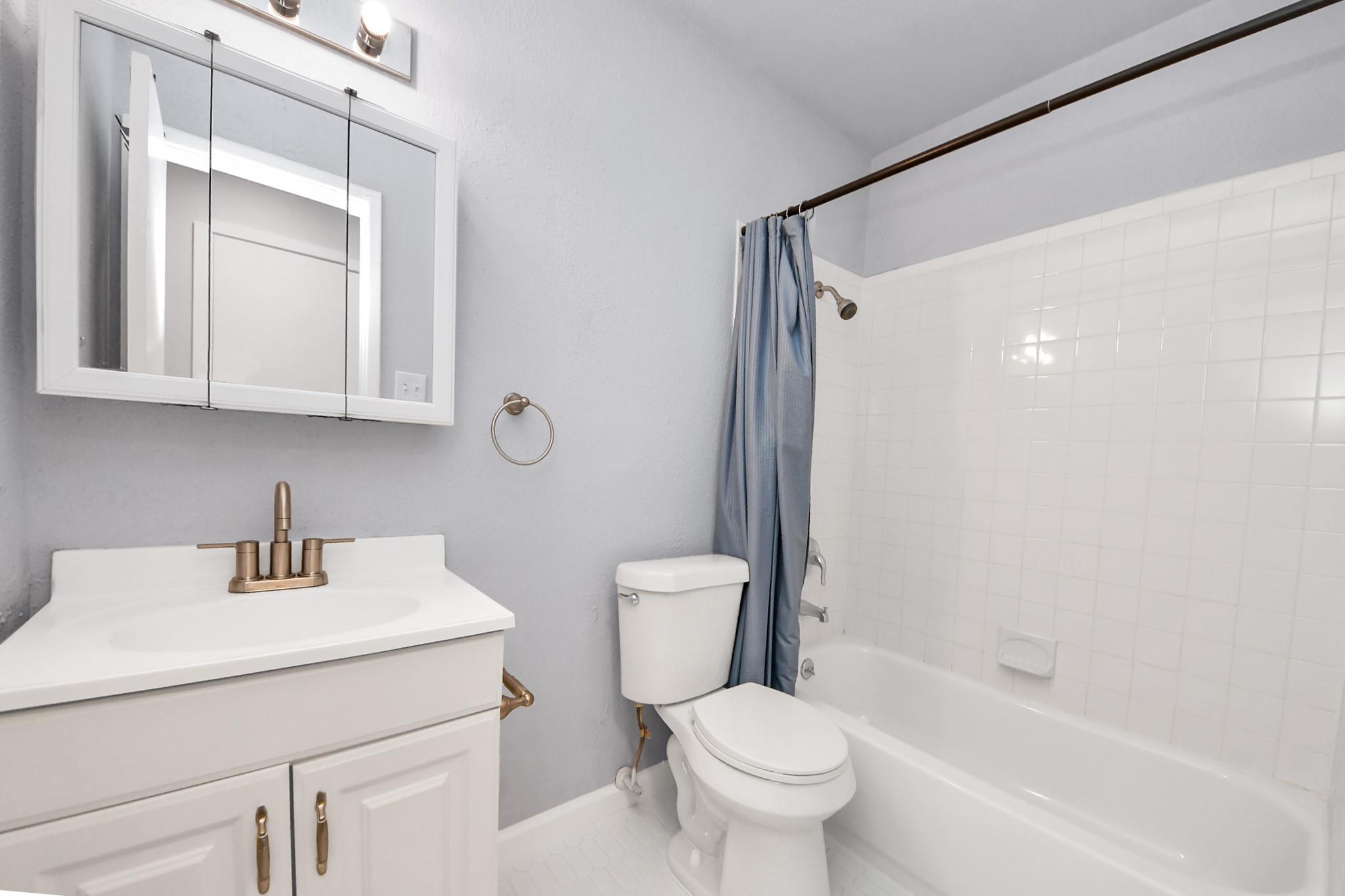 9009 Richmond Avenue # 107