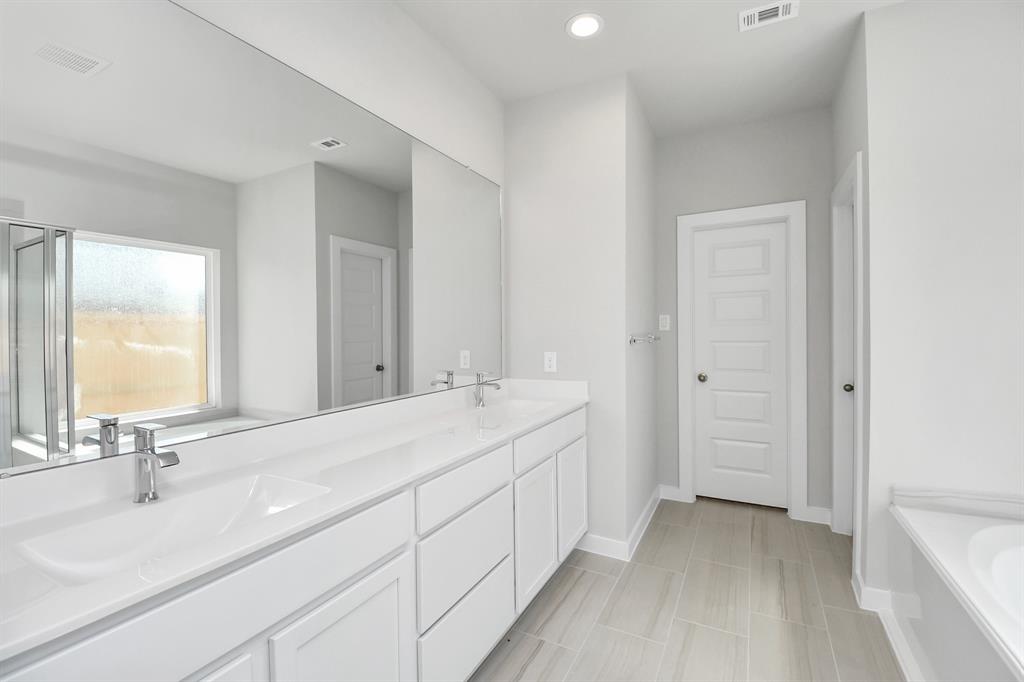 5634 Sandhill Oak Trail