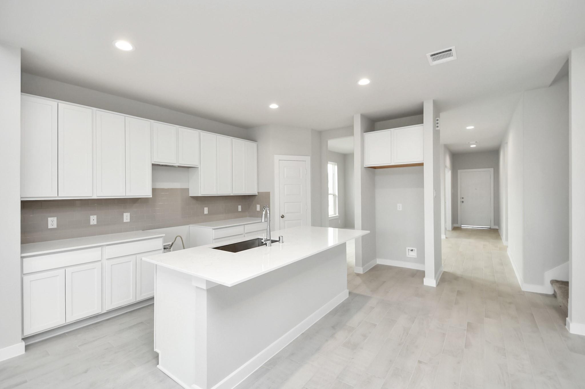 5634 Sandhill Oak Trail