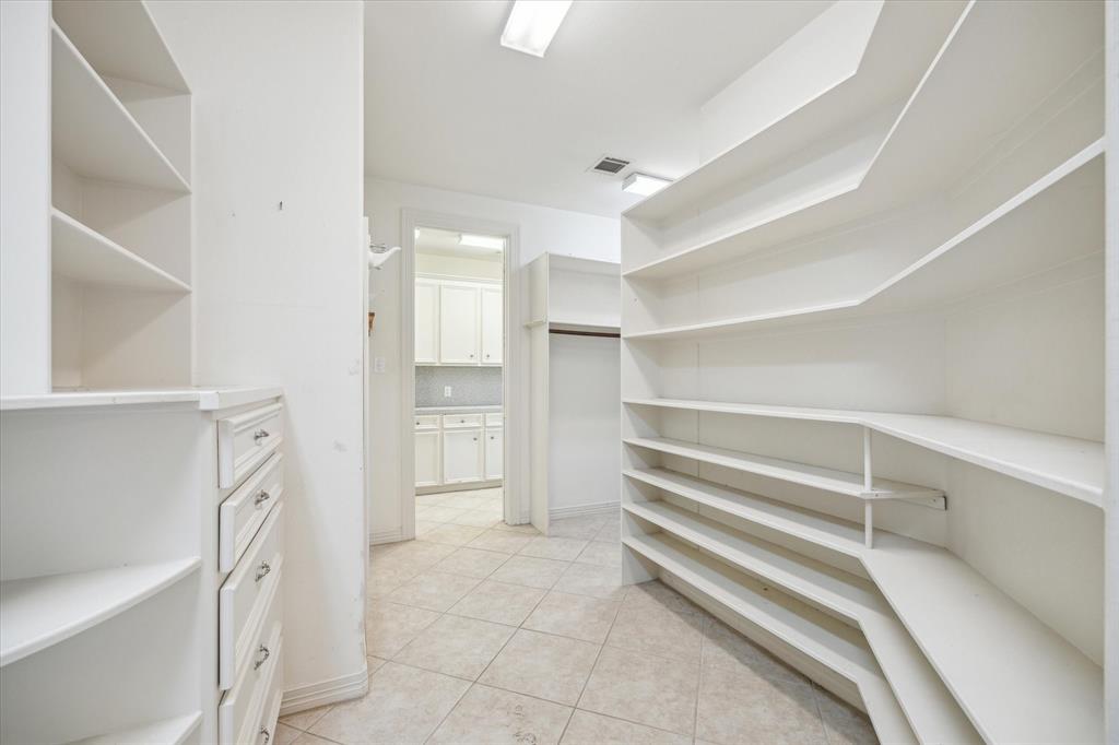 13903 Barrington Fairway