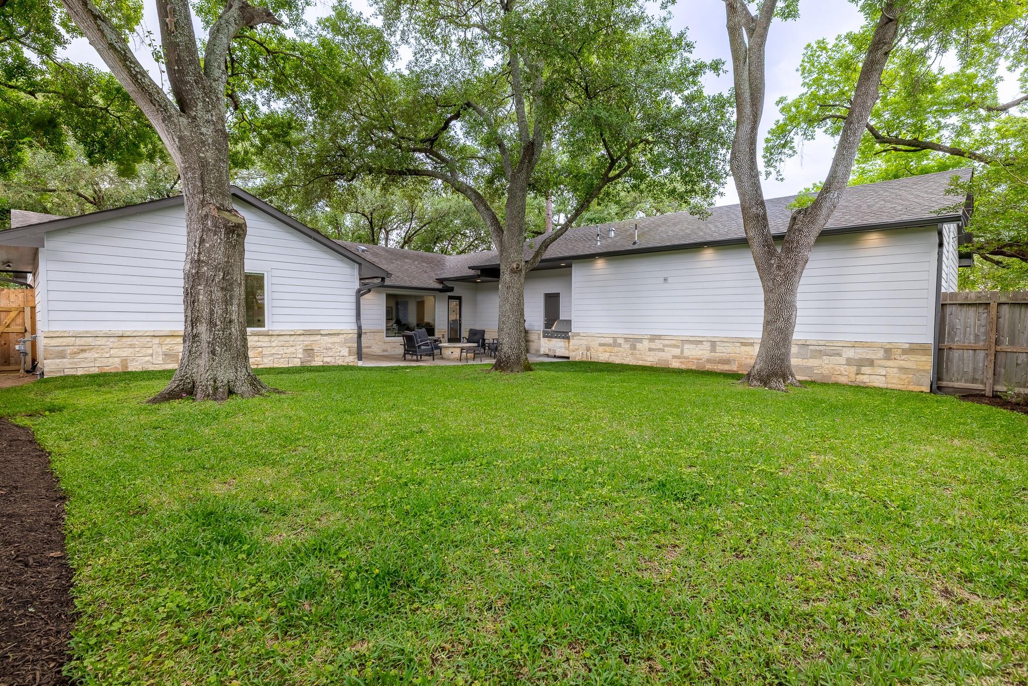 5230 Redstart Street