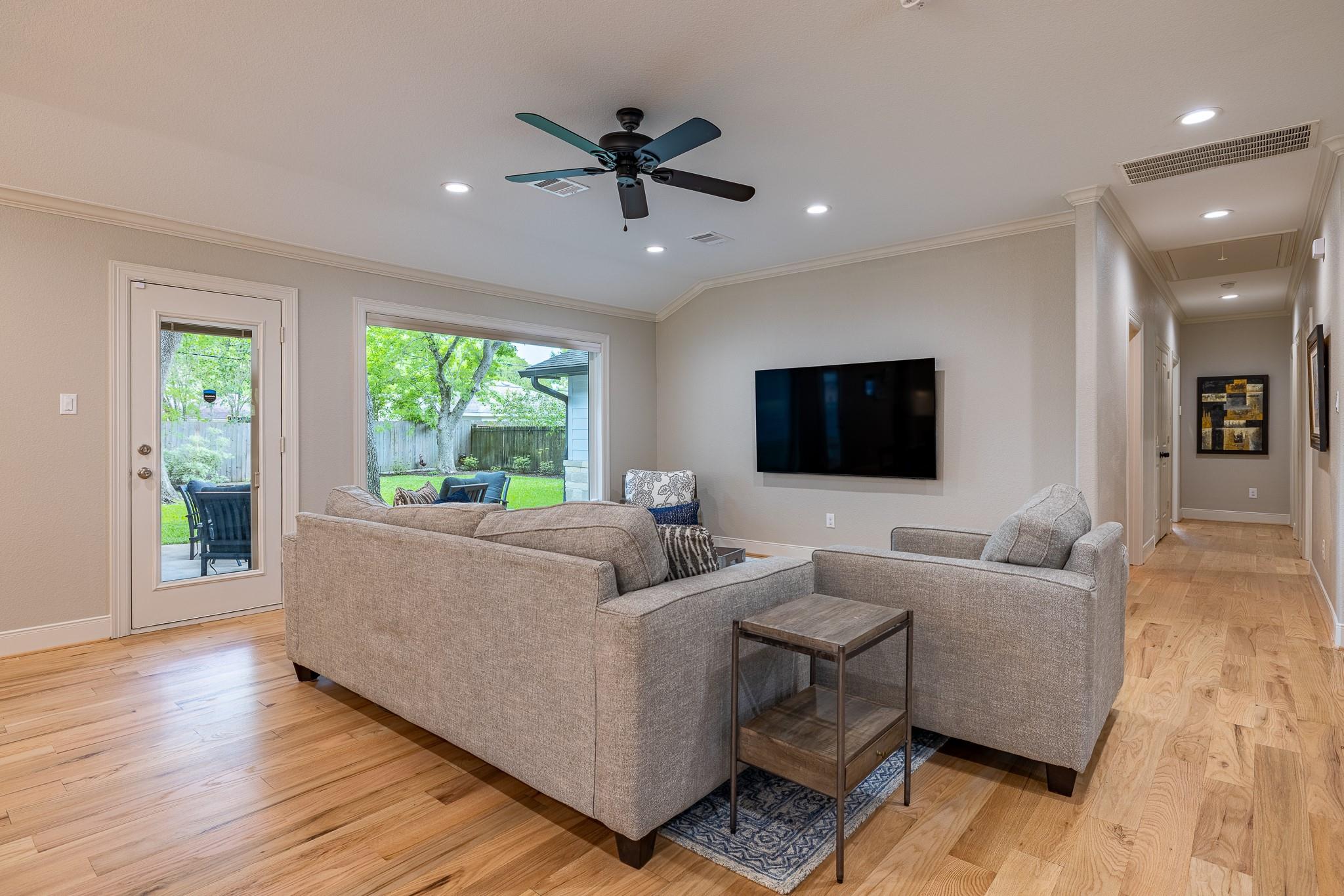 5230 Redstart Street