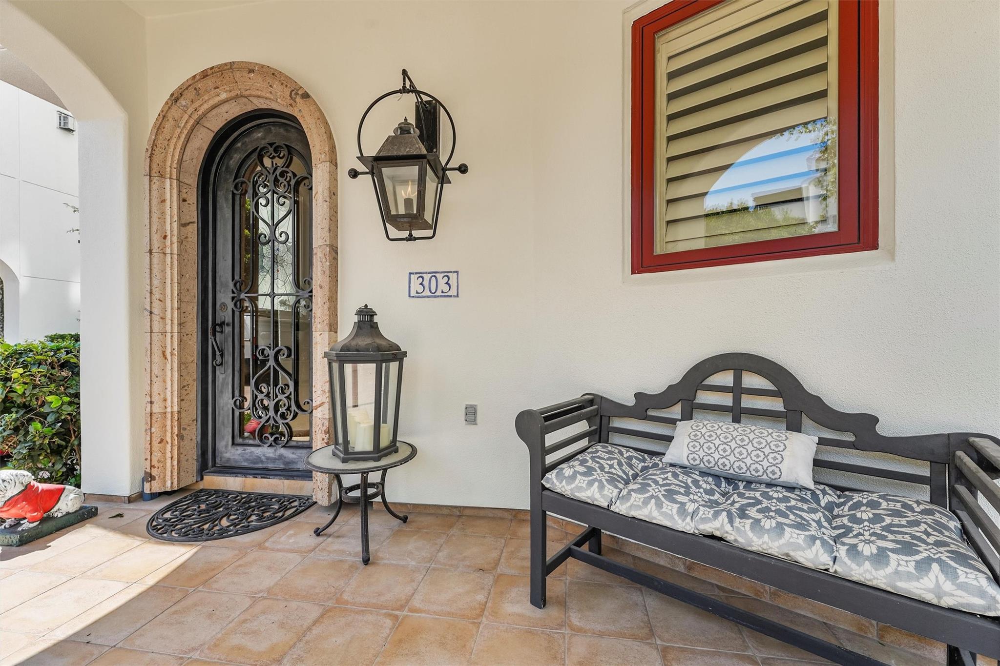 303 Calle Sevilla Place