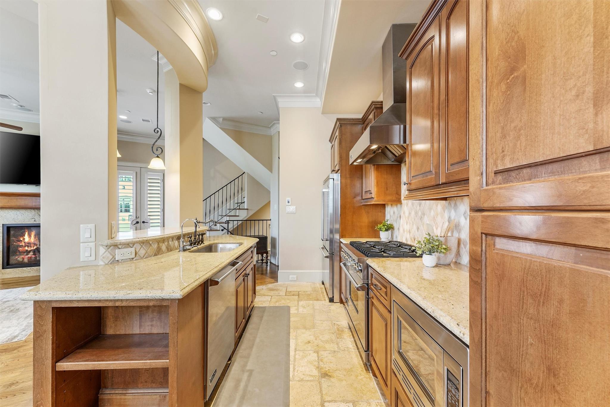 303 Calle Sevilla Place